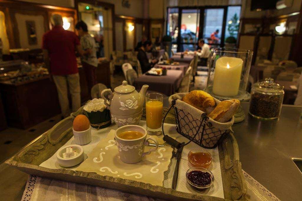 Brit Hotel Bristol Montbeliard Centre Εστιατόριο φωτογραφία