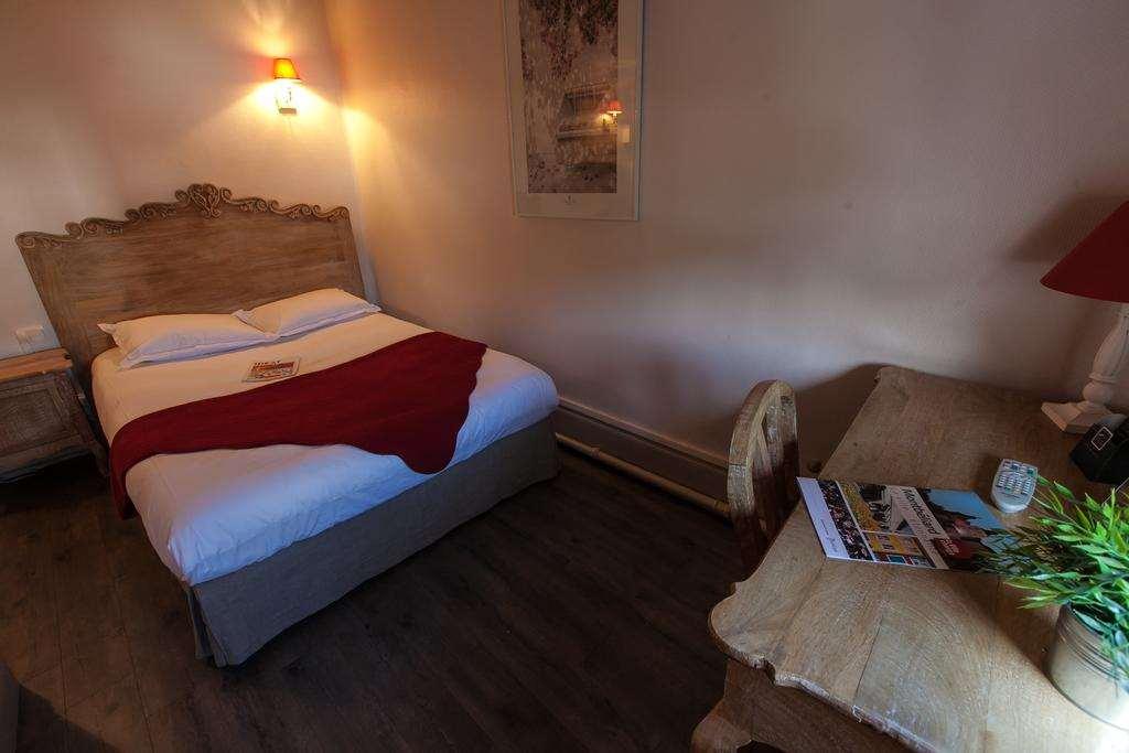 Brit Hotel Bristol Montbeliard Centre Δωμάτιο φωτογραφία