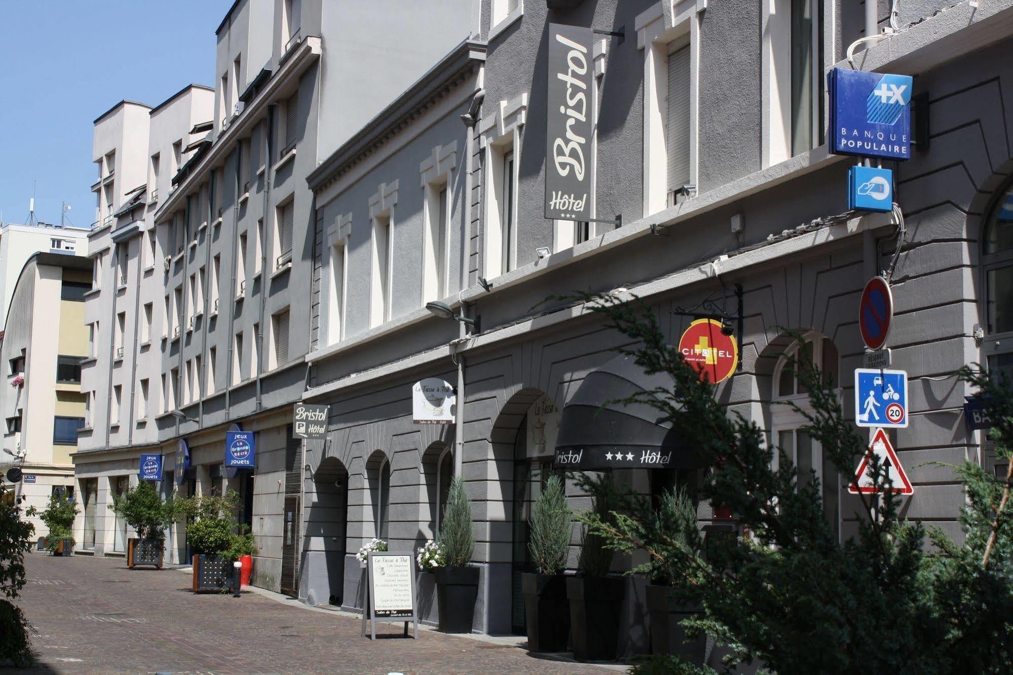 Brit Hotel Bristol Montbeliard Centre Εξωτερικό φωτογραφία