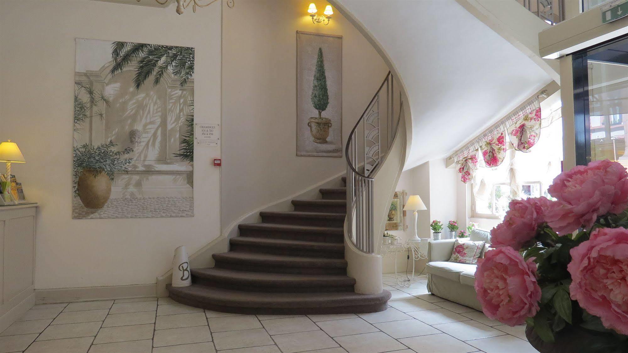 Brit Hotel Bristol Montbeliard Centre Εξωτερικό φωτογραφία